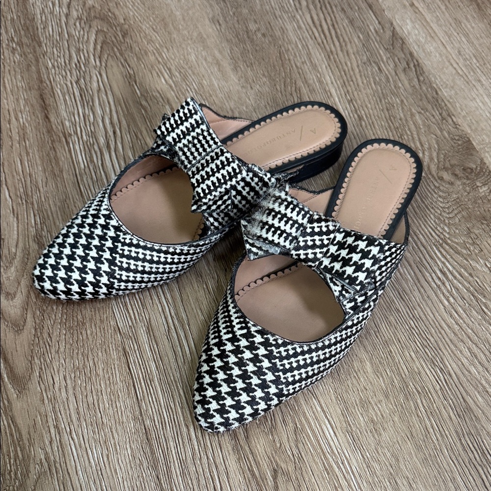 Anthropologie Black and White Houndstooth Mules